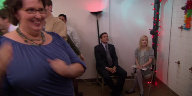 Cafe Disco, The Office S05E26